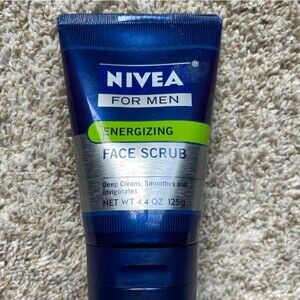 Nivea for Men Energizing Face Scrub NWT